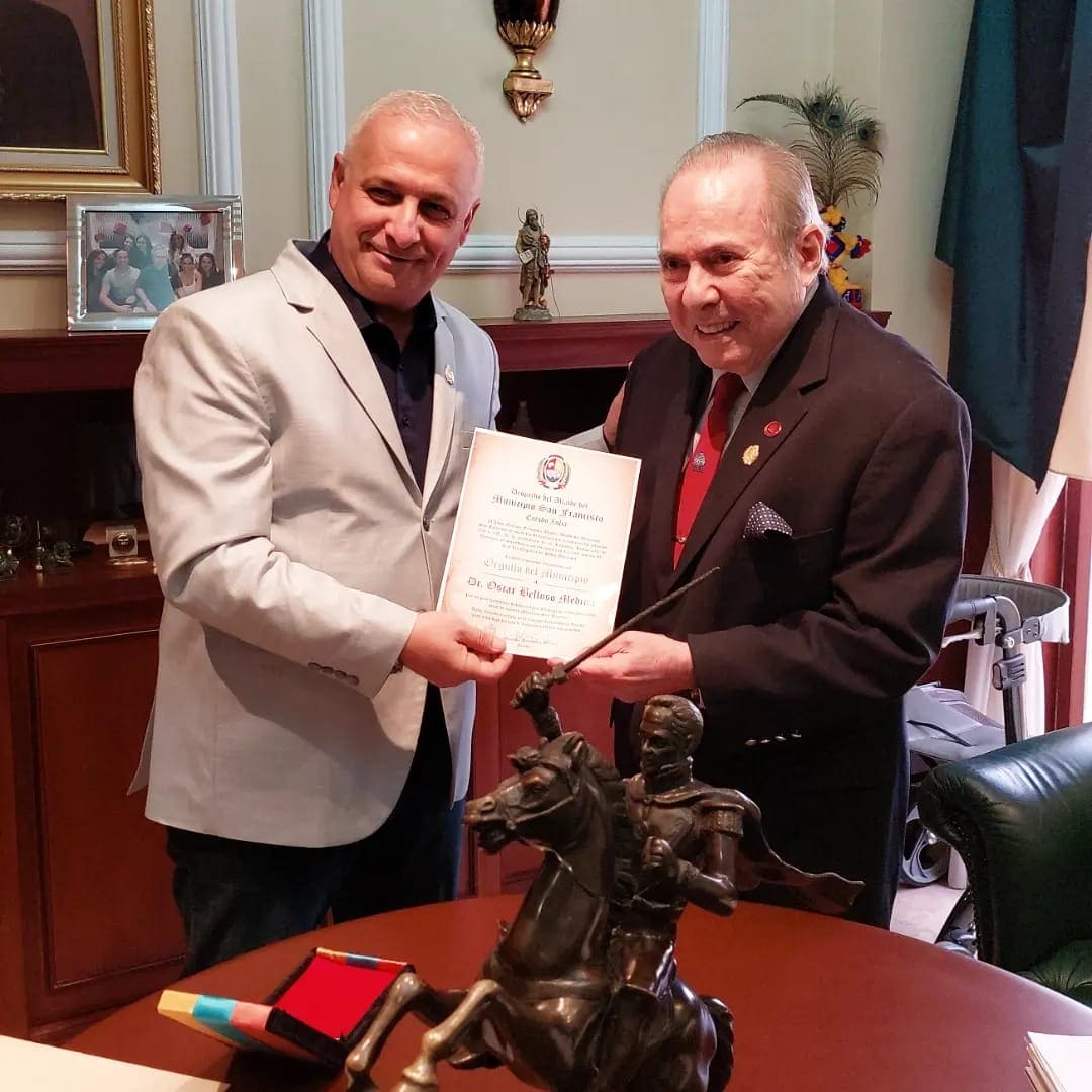 Rector Dr. Oscar Belloso Medina recibió condecoración “Orgullo del Municipio” otorgado por el Alcalde de San Francisco