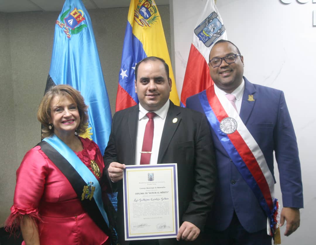 Investigador y profesor de la Universidad Privada Dr. Rafael Belloso Chacín es orador de órden en sesión solemne conjunta por el bicentenario de los Combates Previos a la Batalla Naval del Lago de Maracaibo