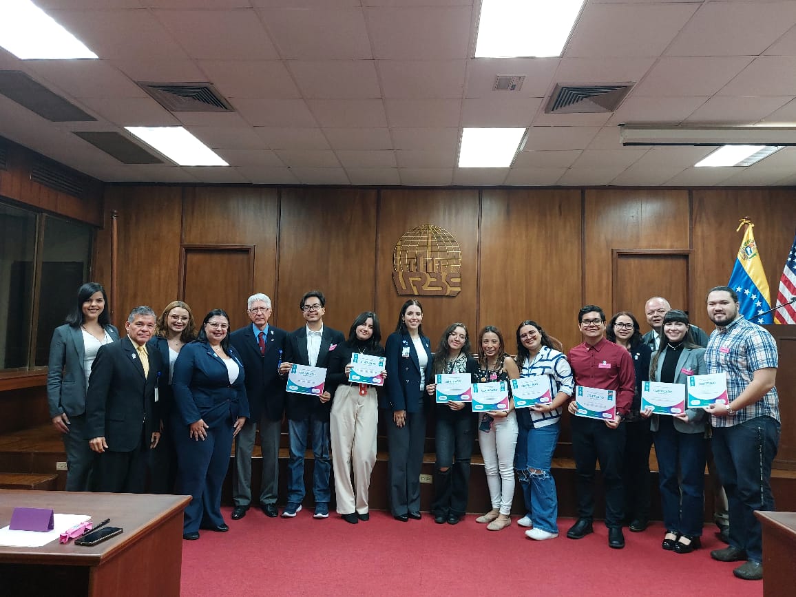 URBE Idiomas realizó “1° speech contest” (+FOTO)