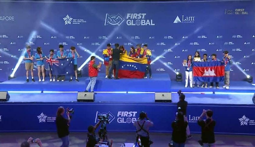 Team Venezuela se titula Campeón Mundial de Robótica en el First Global International Excellence