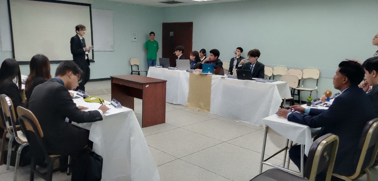 URBEMUN realizó debates de conflictos internacionales