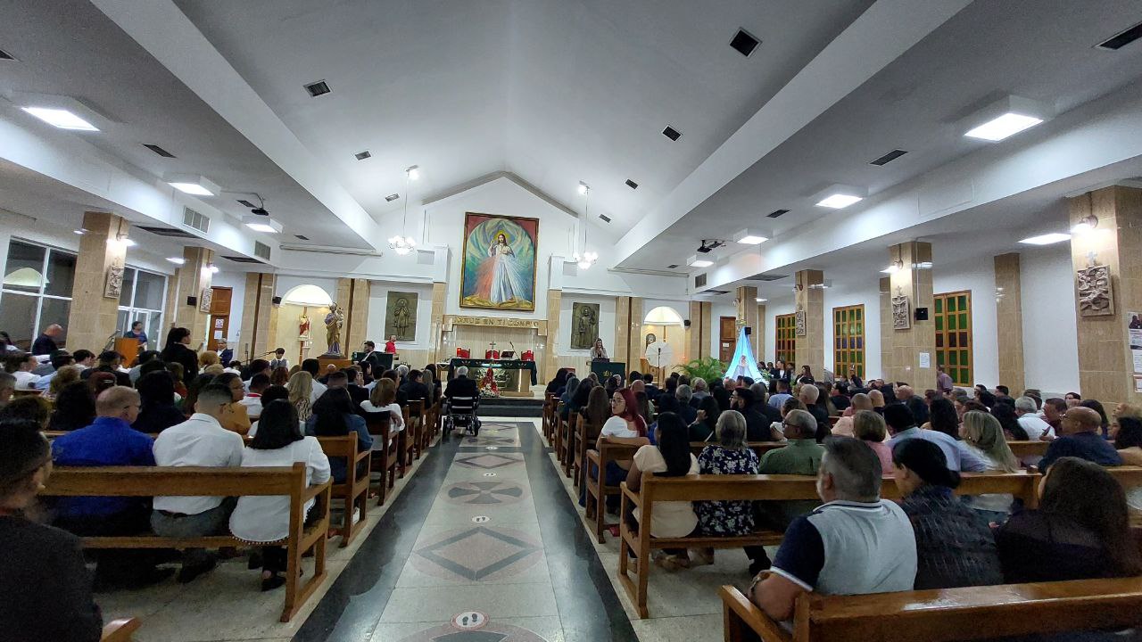 URBE realizó misa en honor a los graduandos