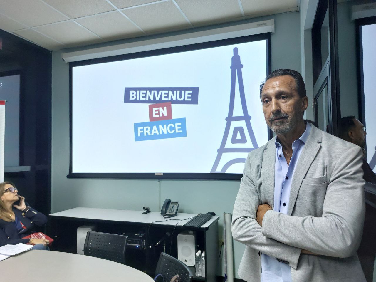 Campus France, Alianza Francesa Maracaibo y URBE unen esfuerzos para informar a estudiantes sobre oportunidades de estudios en Francia