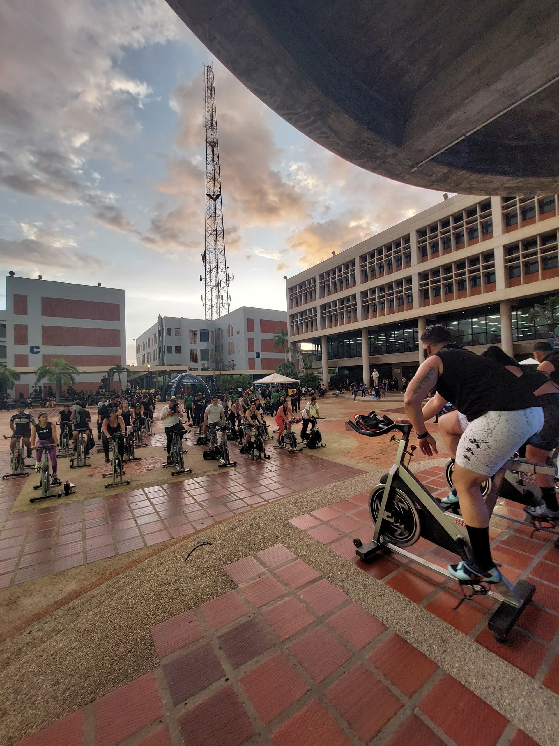 URBE realizó con éxito la jornada deportiva Expofit 2024 (FOTOS)