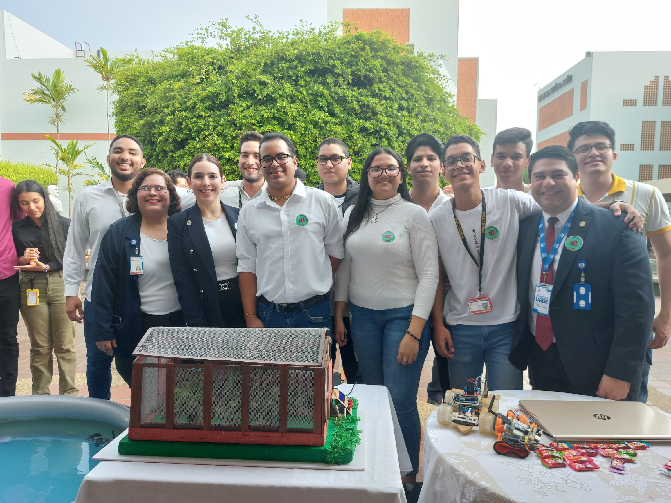 Facultad de Ingeniería realizó III Muestra de Robótica