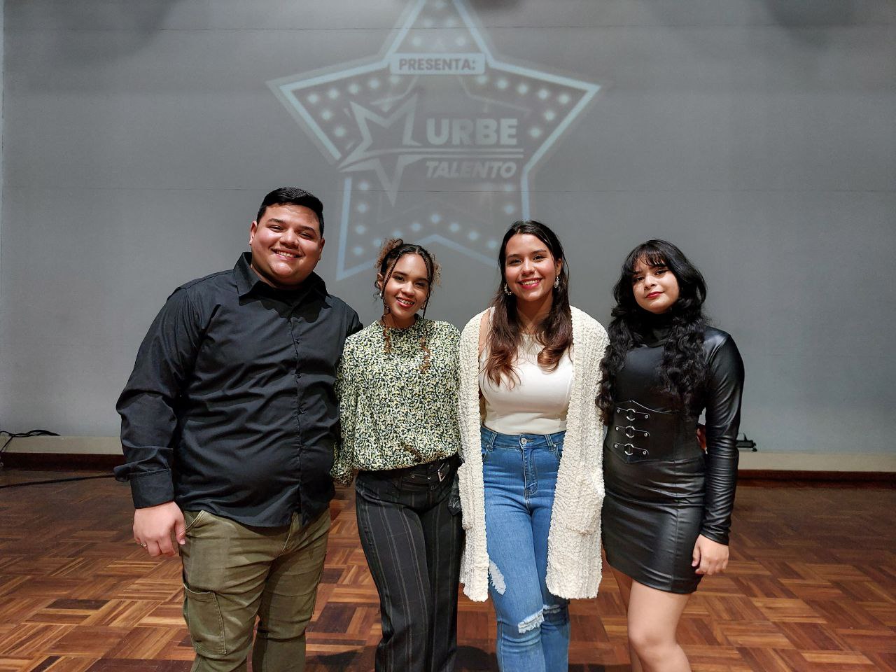 Cuatro destacadas voces pasaron a la gran final de Urbe = Talento