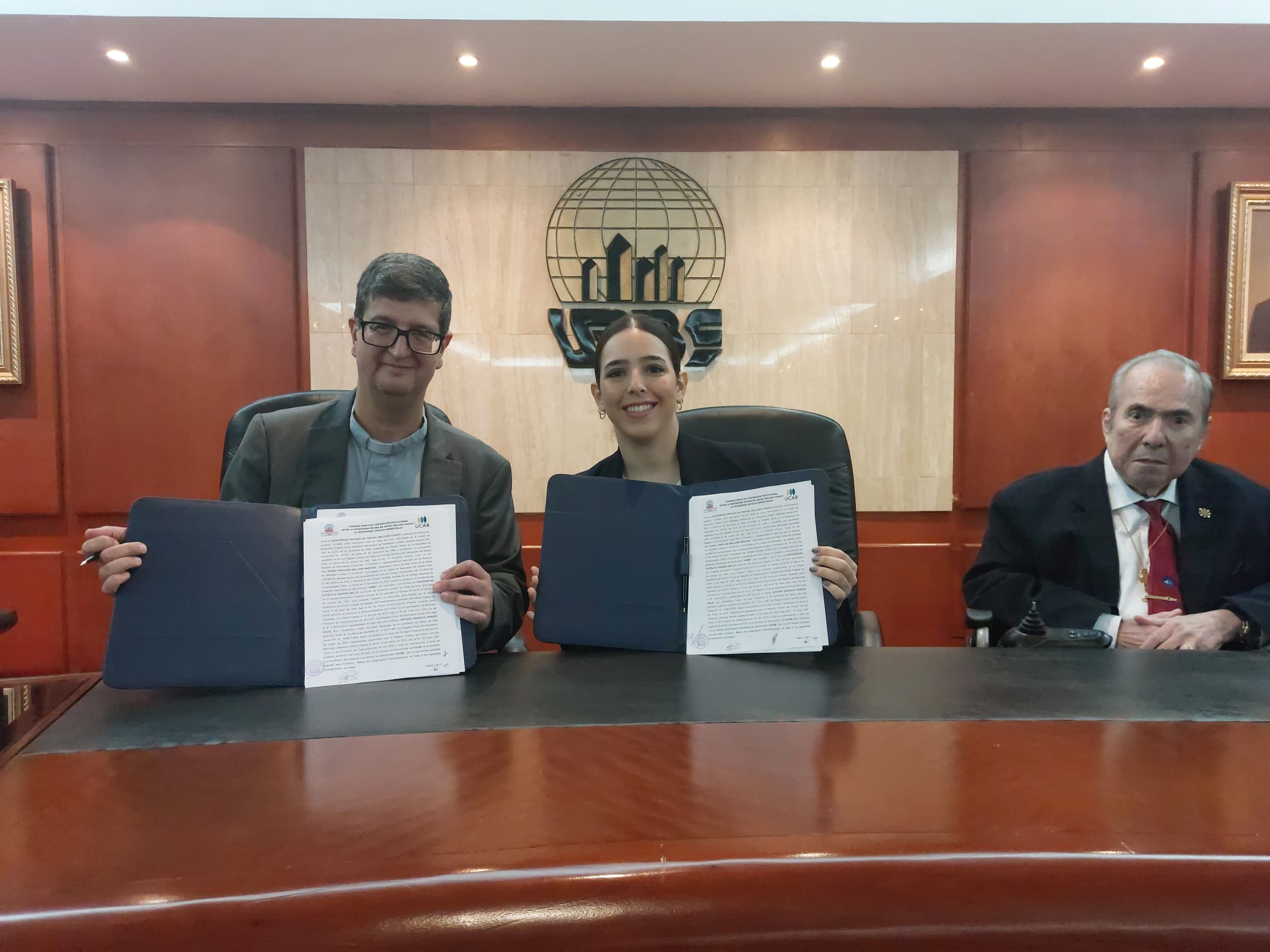 Firma de convenio para la Sostenibilidad: entre URBE y UCAB