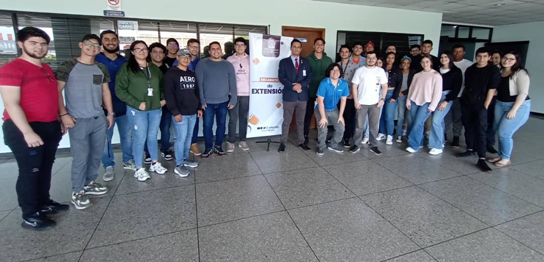URBE inicia curso CCNA: Estudiantes se preparan para certificación CISCO