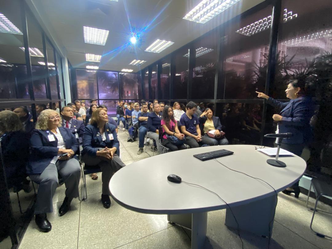 Decanato De Extensión realizó conversatorio para celebrar el Día de la Resistencia Indígena