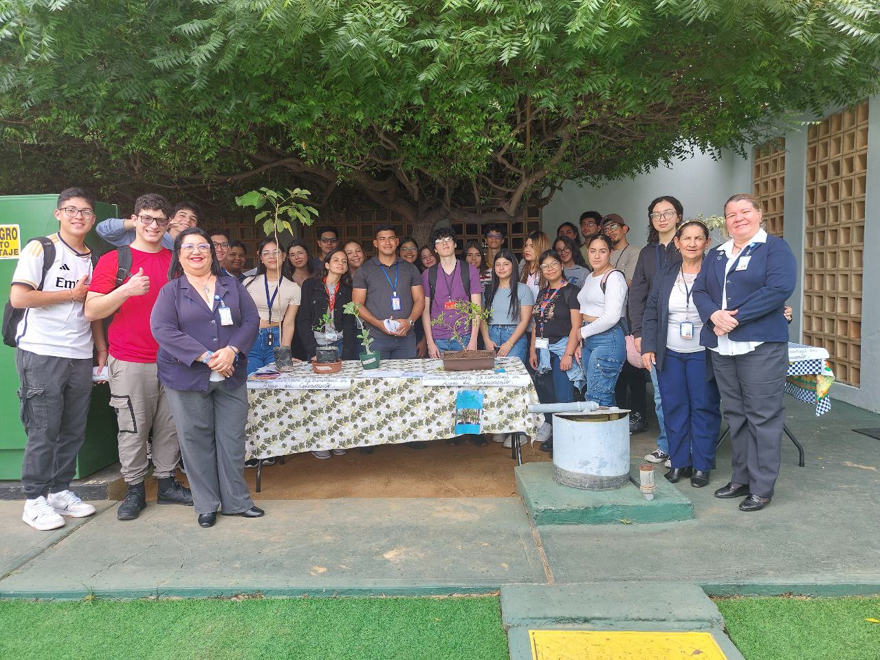 Estudiantes de URBE realizaron exposición para promover la biodiversidad venezolana