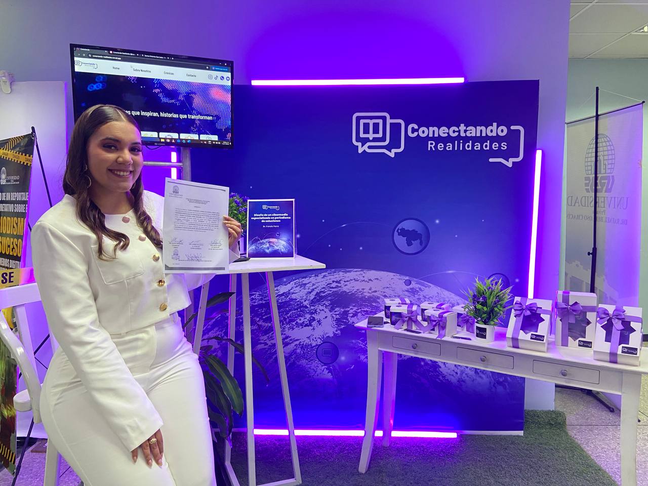 Creatividad y Compromiso: Estudiantes de la Facultad de Humanidades y Educación presentaron sus investigaciones