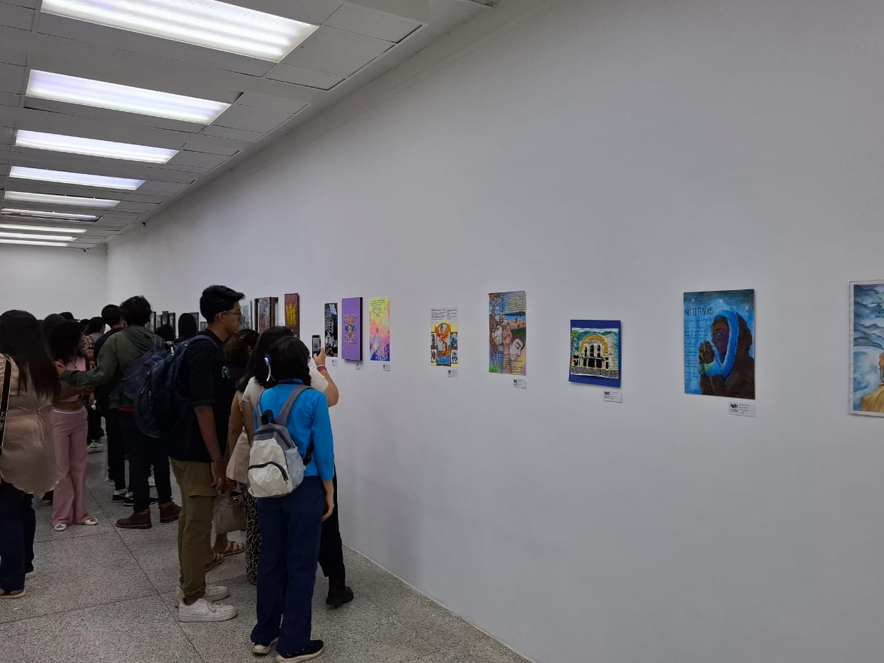 Escuela de Diseño Gráfico de URBE participa en la exposición colectiva “Jóvenes Artistas”