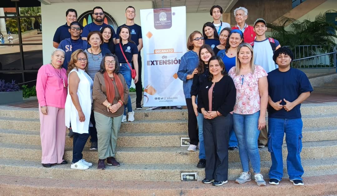 Compromiso Social: Estudiantes de URBE ofrecen capacitación en Marketing a organizaciones locales