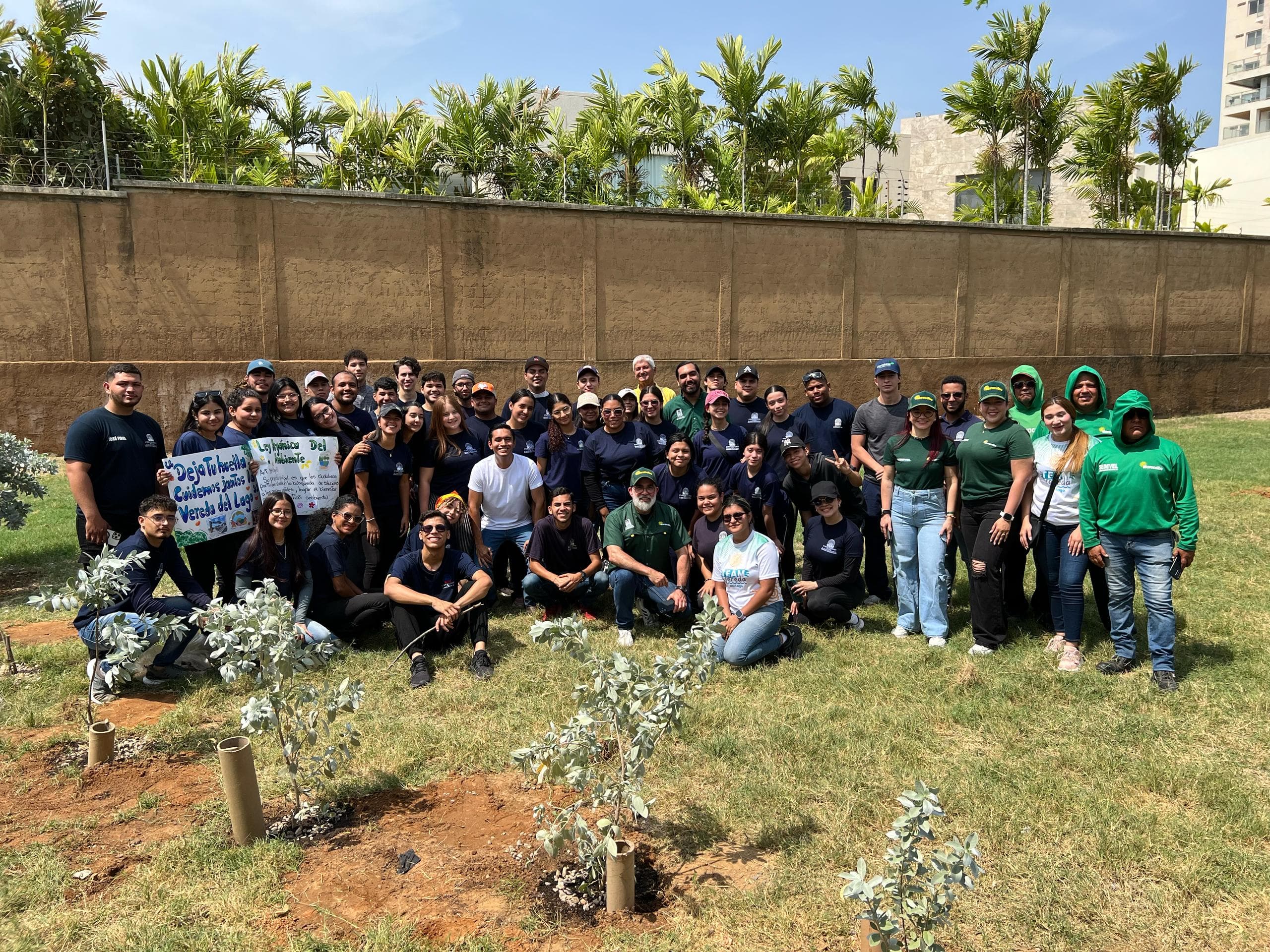 Culmina con éxito Proyecto de Reforestación en el Parque Vereda del Lago