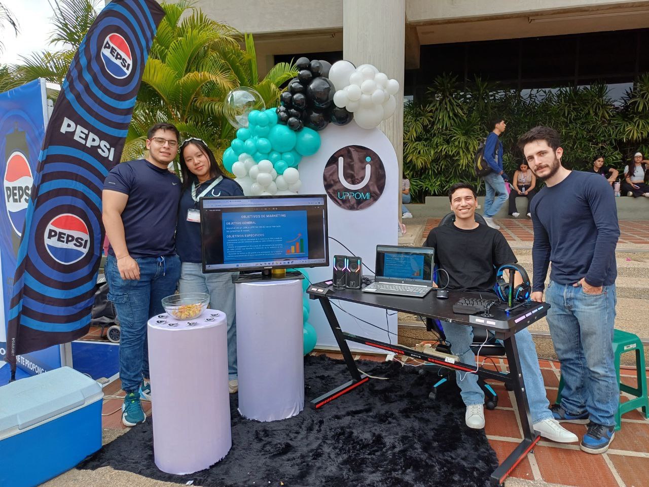 Estudiantes de mercadeo realizaron con éxito el Full Day Marketing “Spring Special Edition”