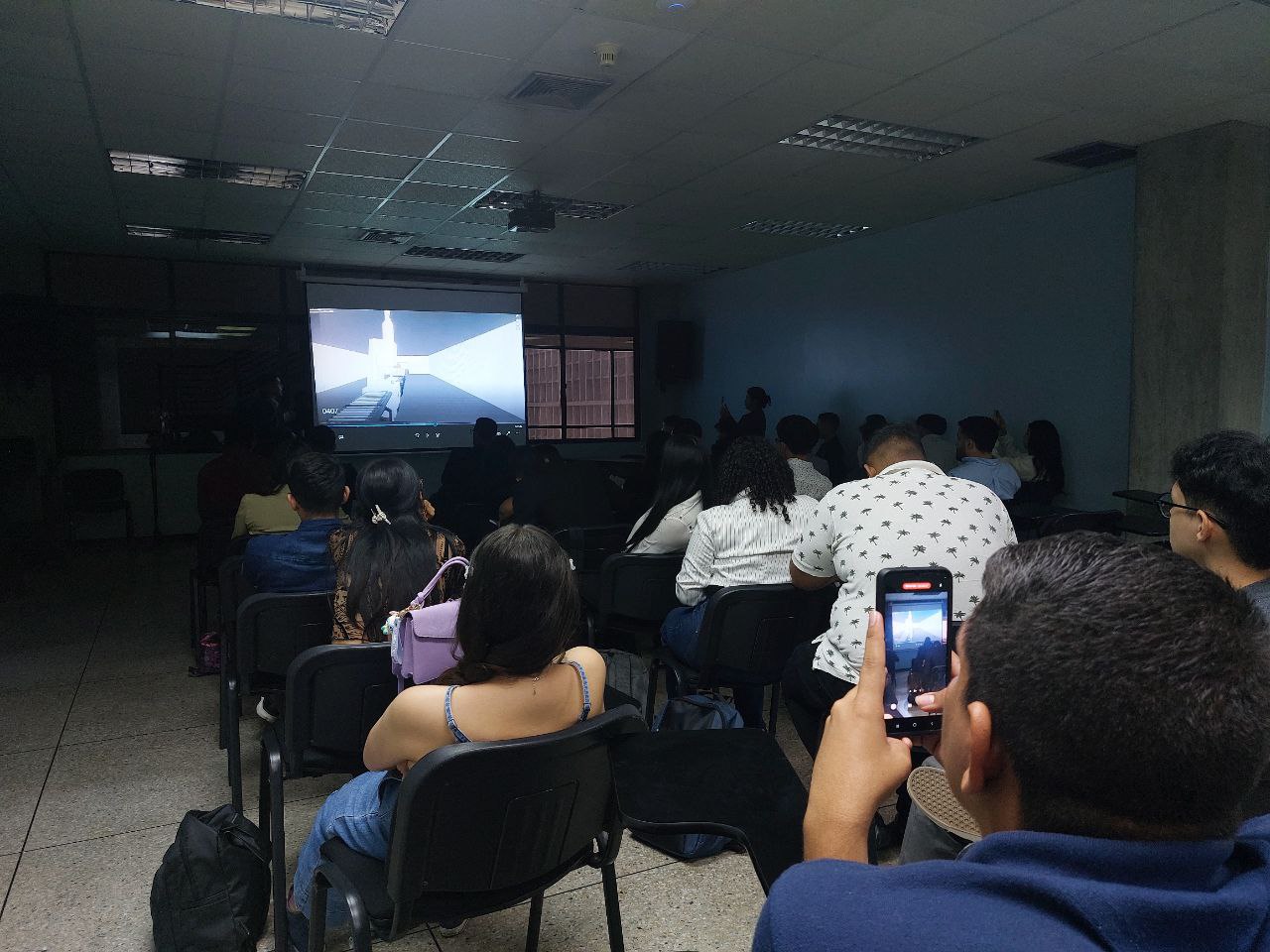 Estudiantes de Ingeniería Industrial se actualizaron en herramientas de IA para proyectos