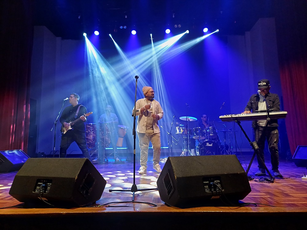 Garcés Music llenó de ritmo tropical el Jueves Cultural de URBE