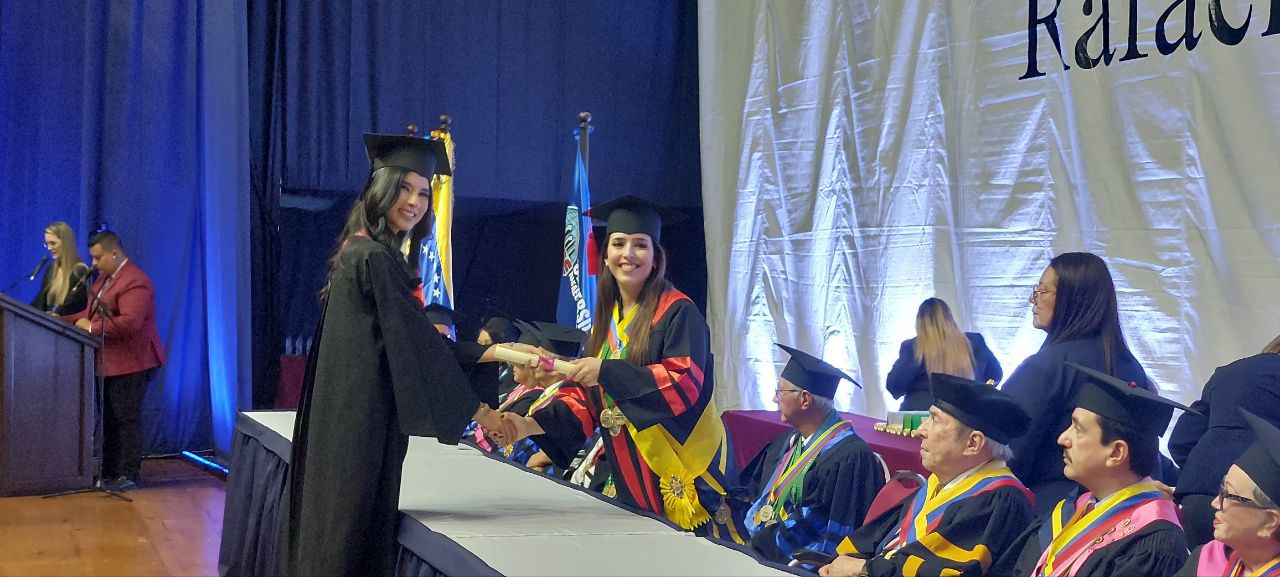 URBE entrega al país casi 600 nuevos profesionales