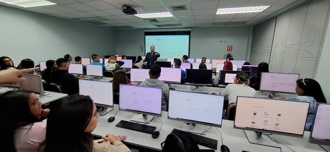 URBE impulsa la investigación con taller de Inteligencia Artificial