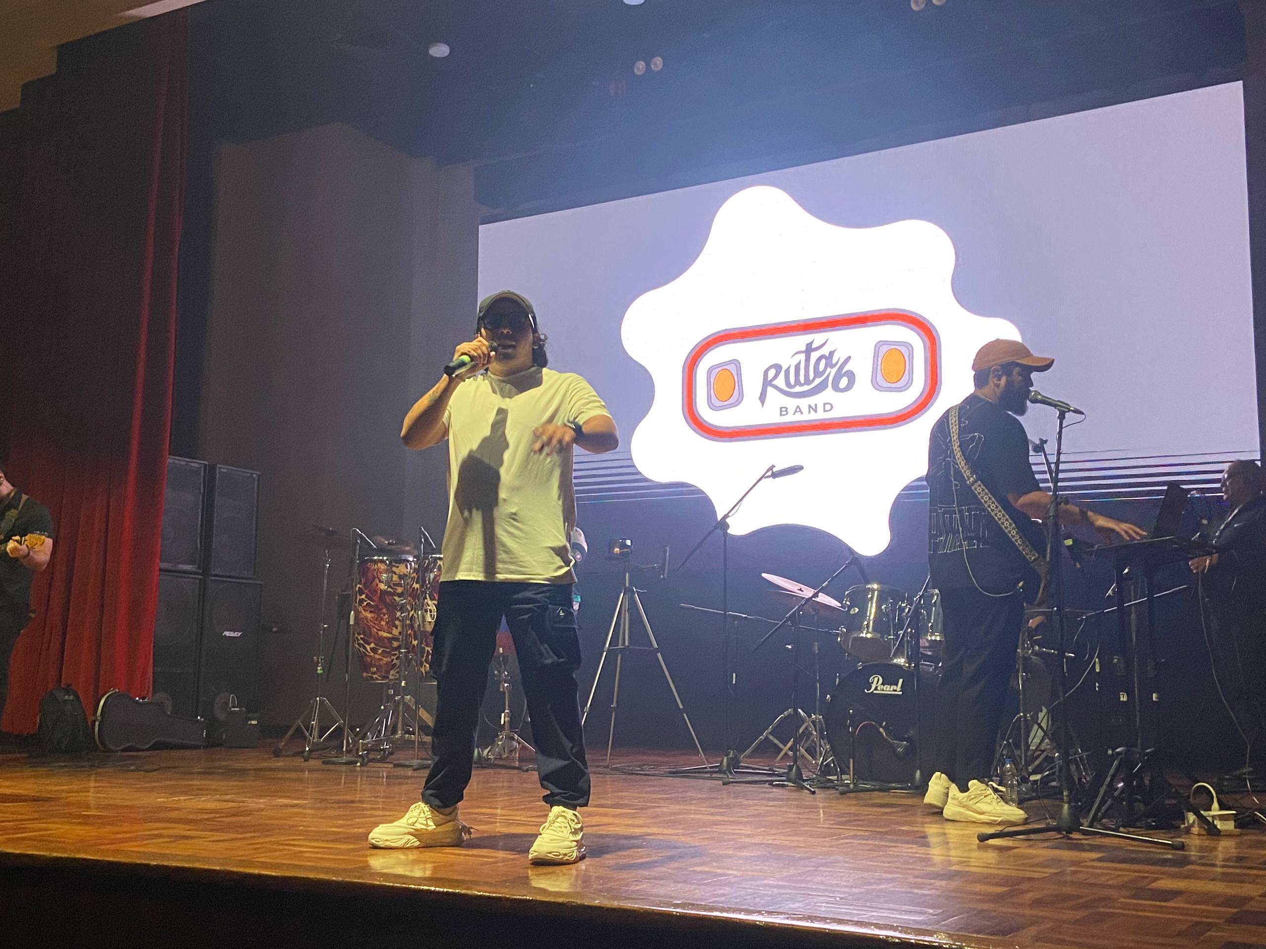 “Ruta 6 Band” llenó de ritmo el Jueves Cultural de URBE