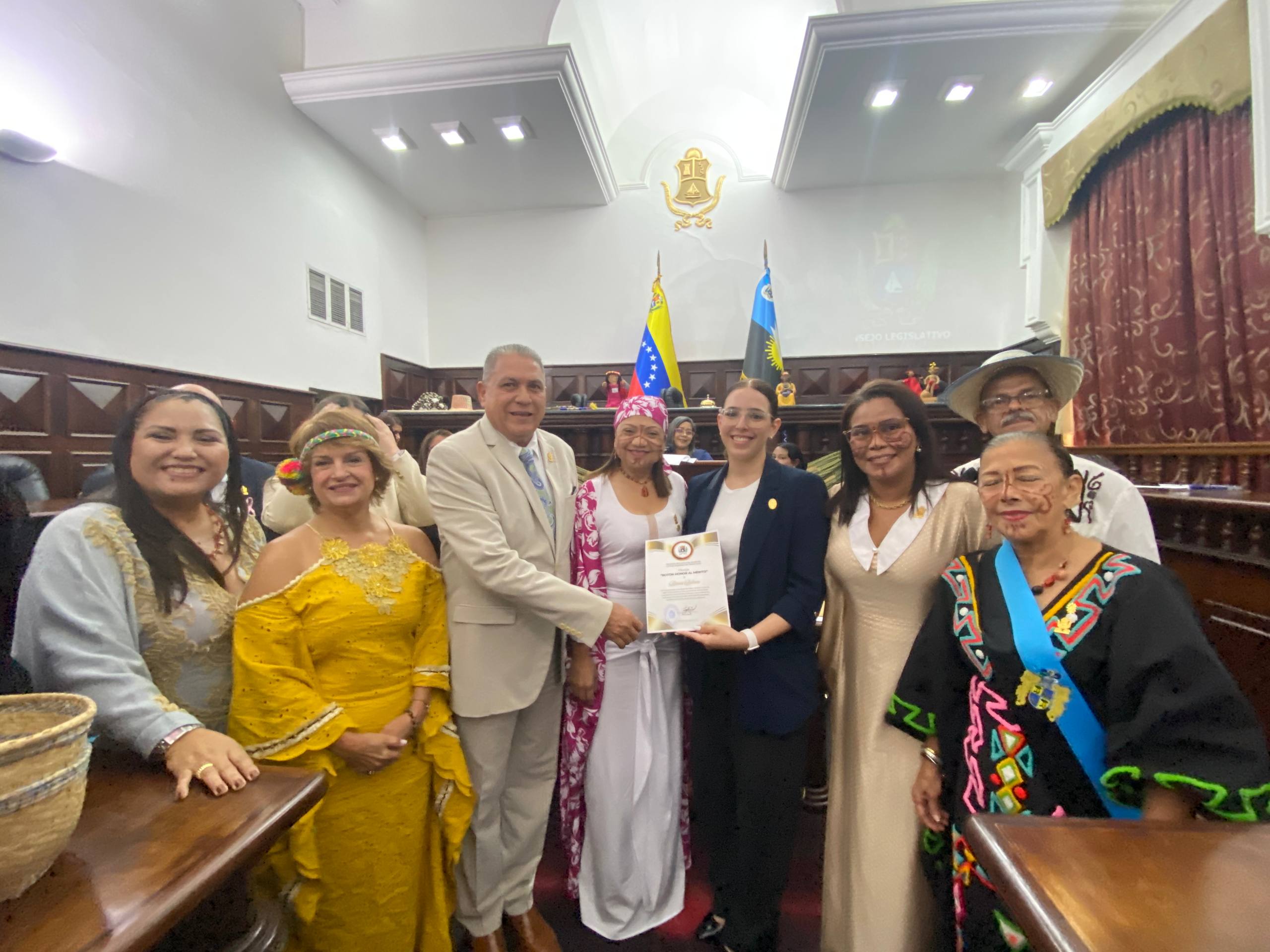 Sesión Solemne del CLEZ por la Resistencia Indígena: Dra. Diana Belloso Montiel es distinguida con el Botón Honor al Mérito por su gestión ambiental