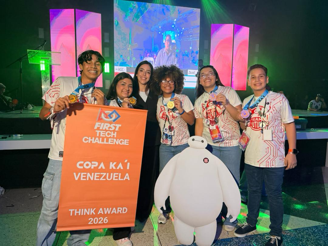 Rectora de  la URBE  entrega los premios Think Award y Connect Award en la Copa Ka’i 2026